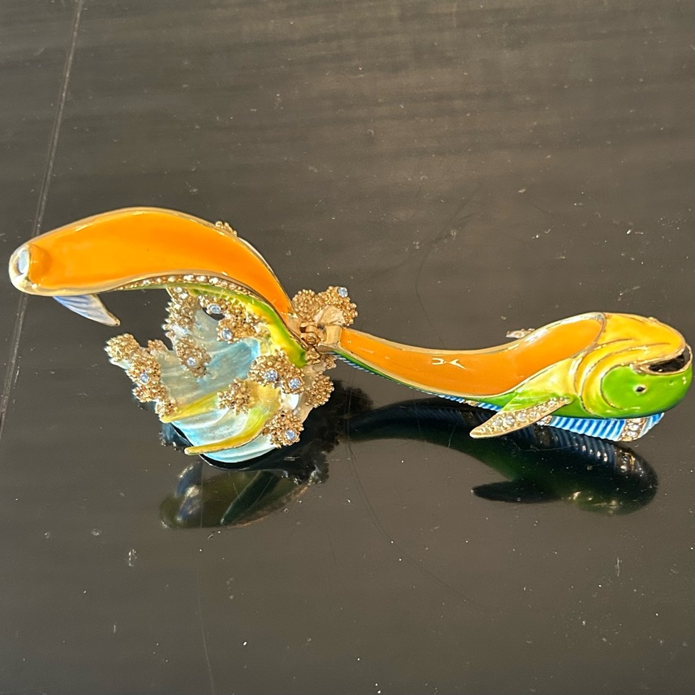 Jeweled Enamel Mahi Mahi Fish Hinged Trinket Box Figurine Blue & Green - Picture 5 of 6